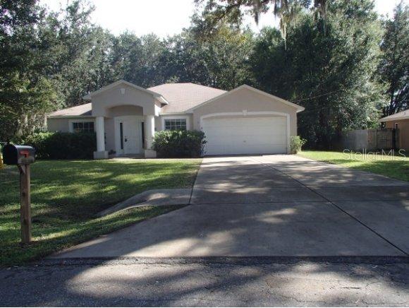 30 Redwood Rd., Ocala, FL 34472