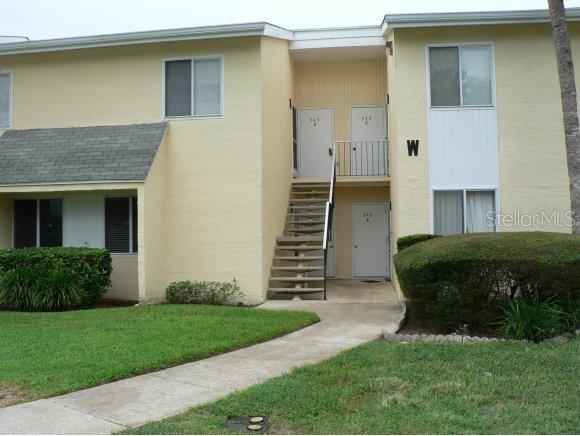 543 B B Fairways Dr., Ocala, FL 34472