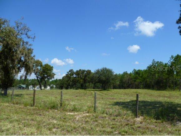 SE 21 Pl., Morriston, FL 32668