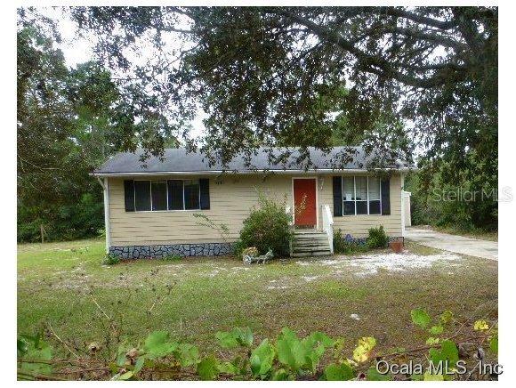 140 SE Bay Rd., Ocklawaha, FL 32183