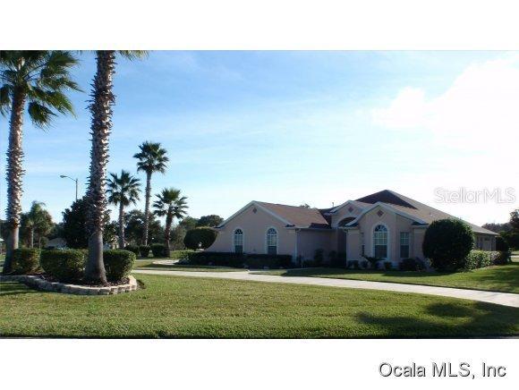 575 Dowling Cir., Lady Lake, FL 32159