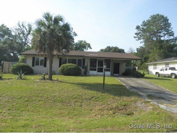 32 Lake Ct Loop, Ocala, FL 34472
