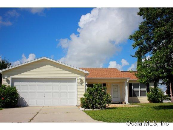 312 Santa Clara Cir., The Villages, FL 32159