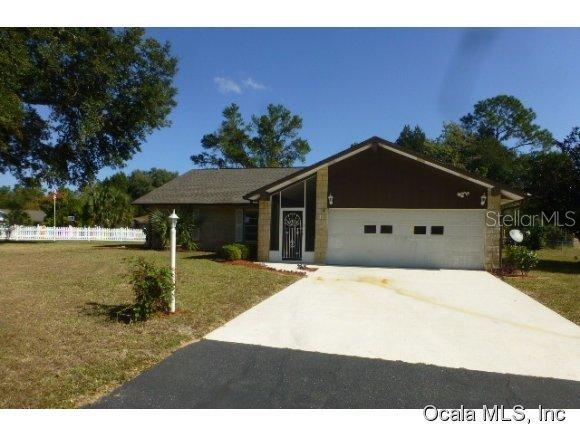 11 Spring Lake Pl., Ocala, FL 34472