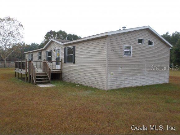 11941 SE Hwy 464, Ocklawaha, FL 32179