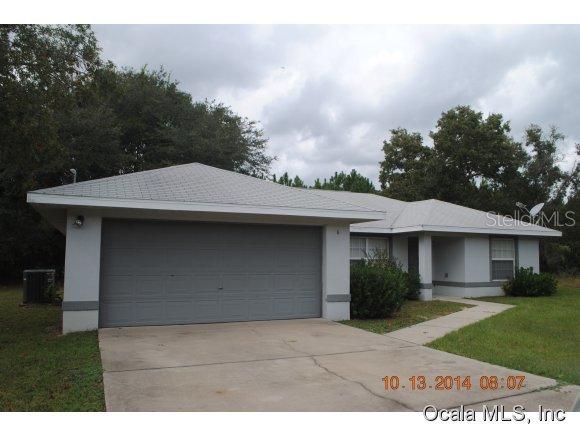 6 Malauka Loop, Ocklawaha, FL 32179