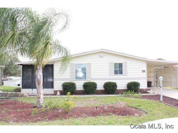 1559 Hillcrest Dr., Lady Lake, FL 32159