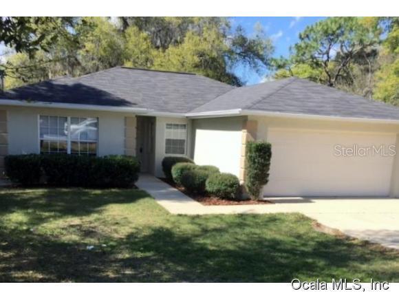 208 Locust Pass Cir., Ocala, FL 34472