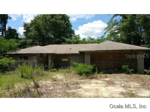 8 Guava Track, Ocklawaha, FL 32179