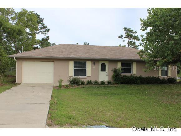 8 Hemlock Loop, Ocala, FL 34472