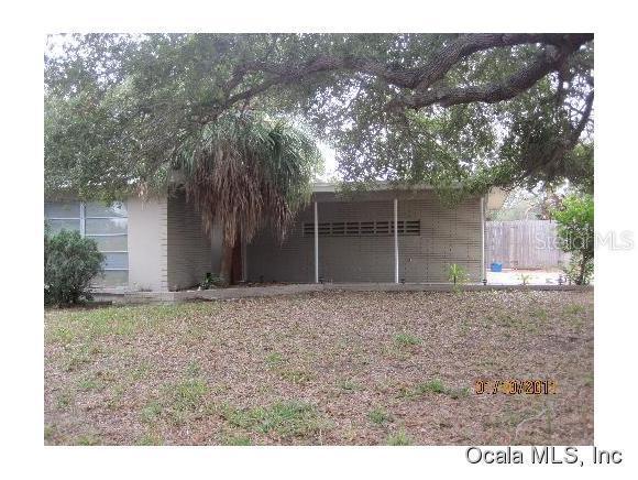 77 W Overbrook St., Largo, FL 33770
