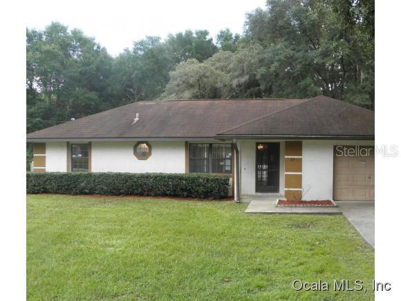 37 Pine Cir., Ocala, FL 34472