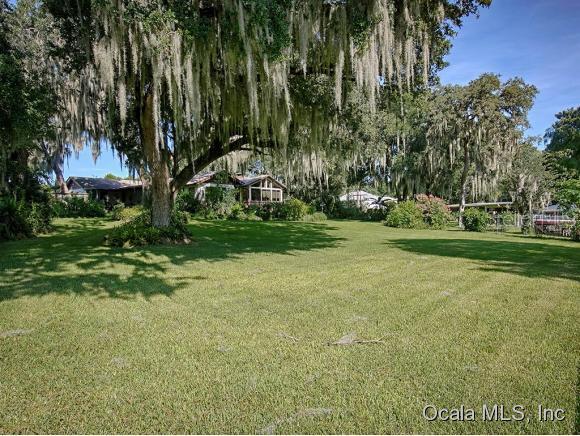 38934 Ella Dr., Lady Lake, FL 32159