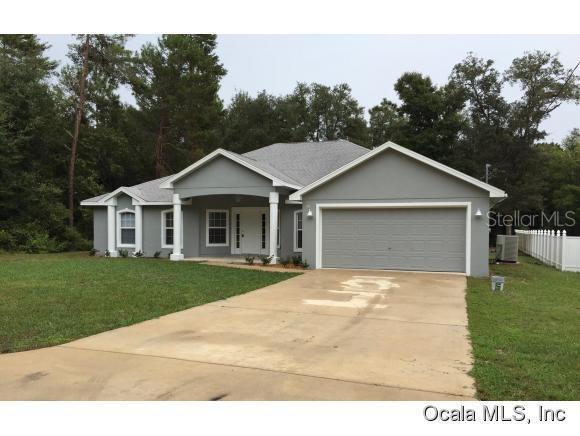 49 Bay Dr., Ocklawaha, FL 32179