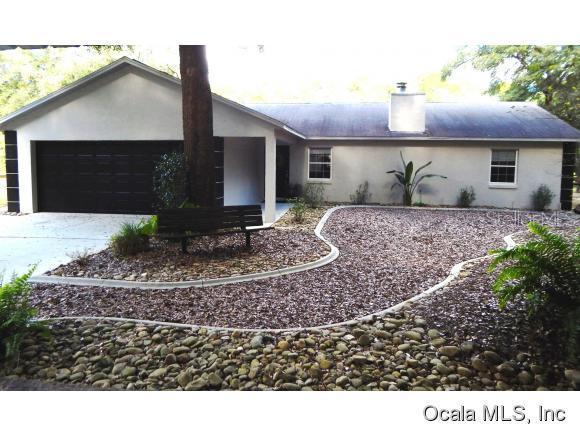 13861 SE Highway 464c, Ocklawaha, FL 34480