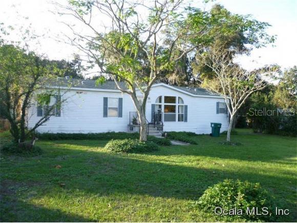 604 Ray St., Lady Lake, FL 32159