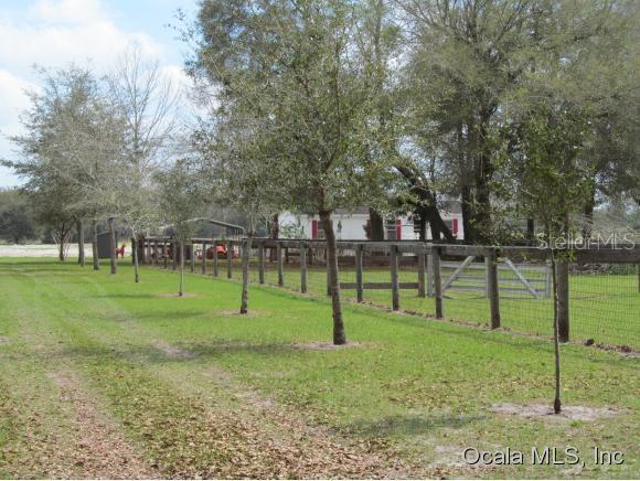 12607 NE 25 Ave., Anthony, FL 32617