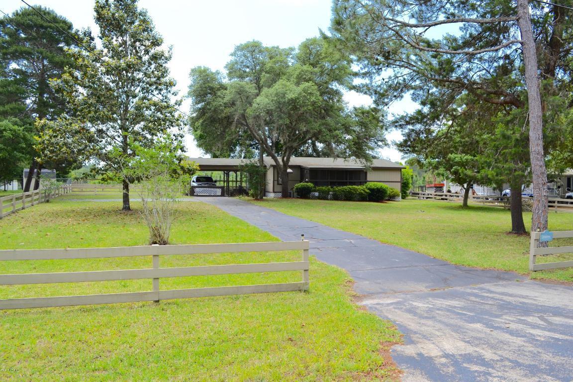 18650 SE 55th Pl., Ocklawaha, FL 32179