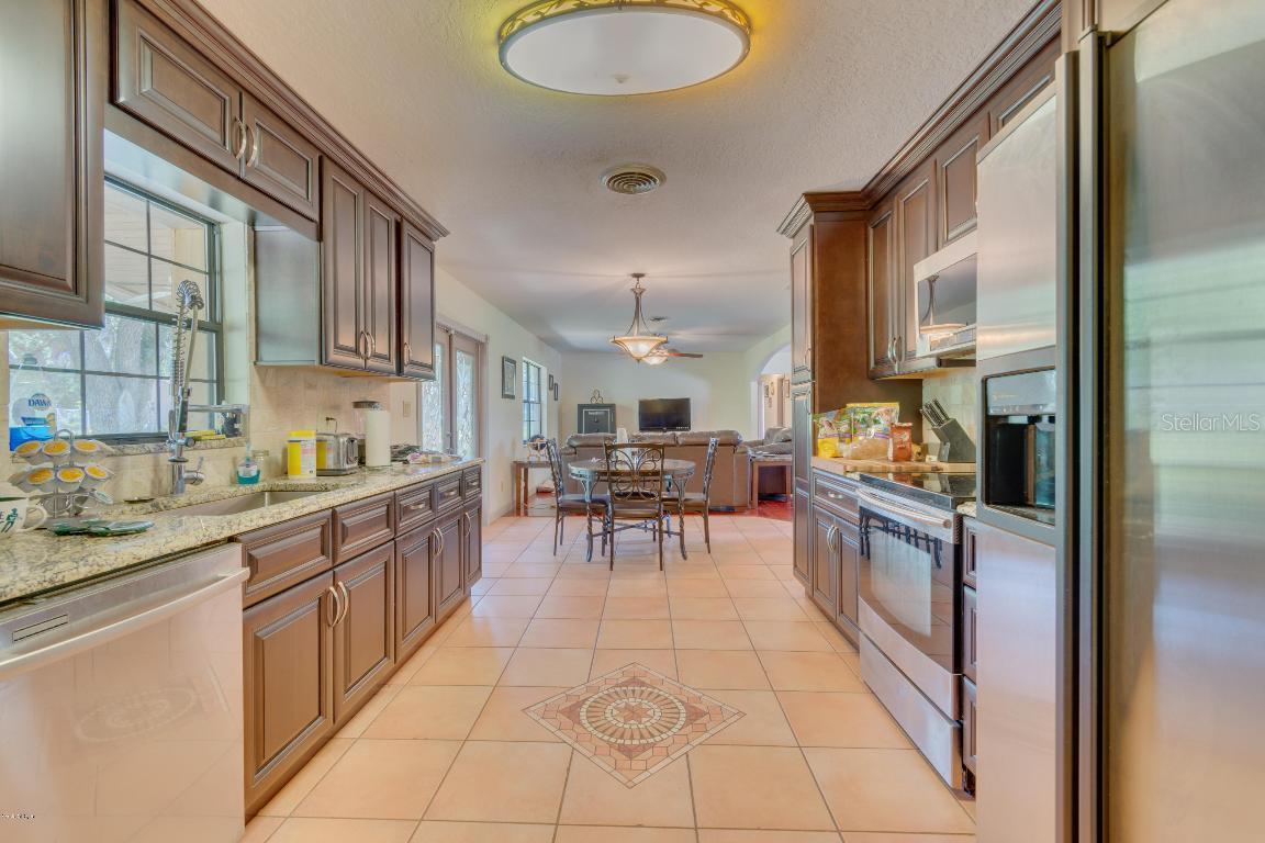 7355 SE 180th Ave Rd., Ocklawaha, FL 32179