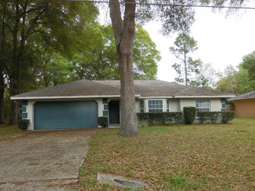 61 Almond Rd., Ocala, FL 34472
