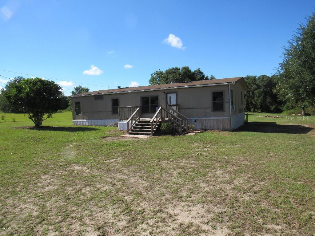 12252 SE 114th St, Ocklawaha, FL 32179