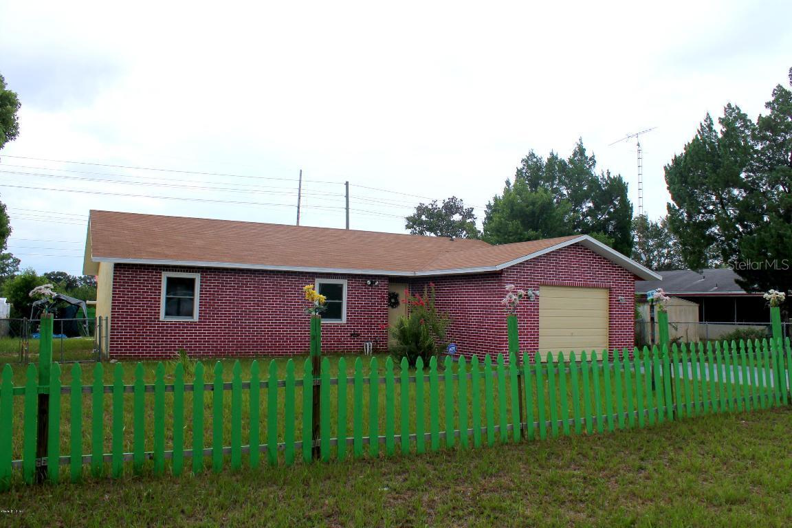 16 Spring Drive Way, Ocala, FL 34472