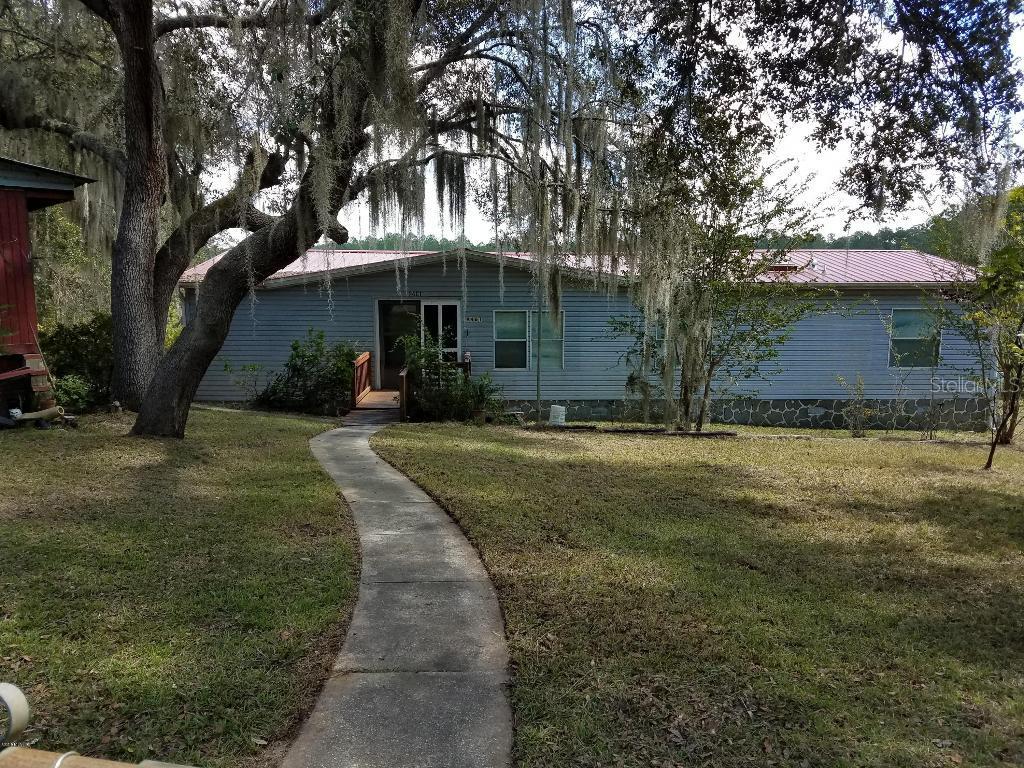 9461 SE 197th Ave., Ocklawaha, FL 32179