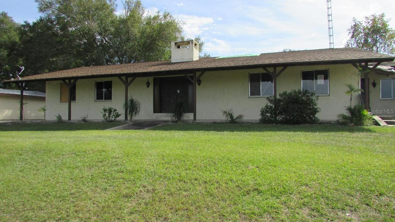 16650 SE 27 Place Rd., Ocklawaha, FL 32179