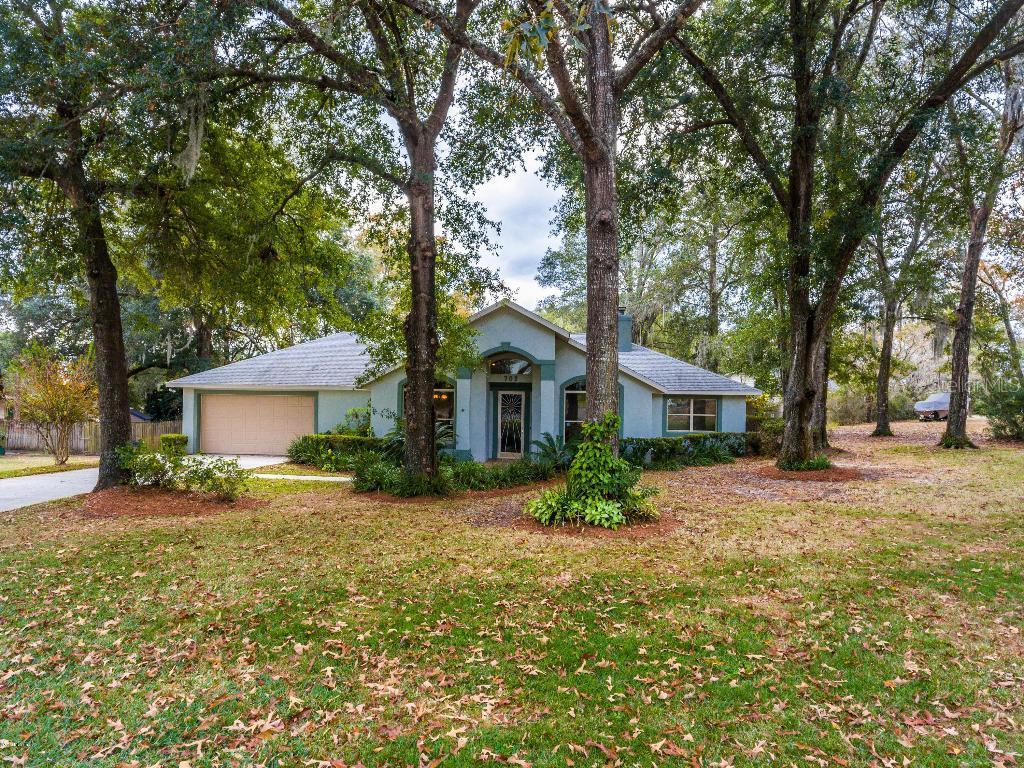 702 SE 42nd Ave., Ocala, FL 34471