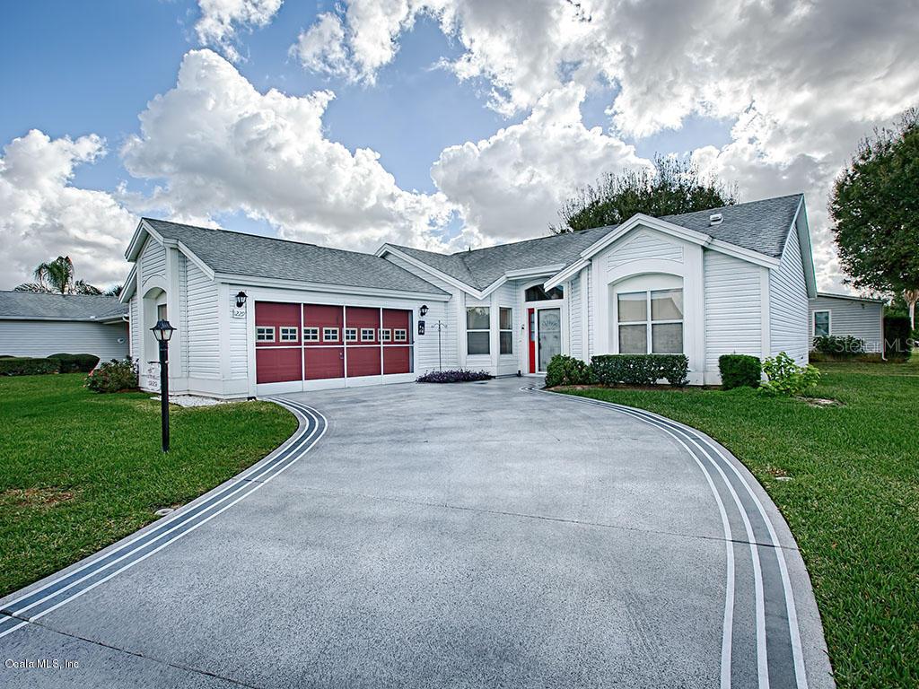 1229 Granada Court, Lady Lake, FL 32159