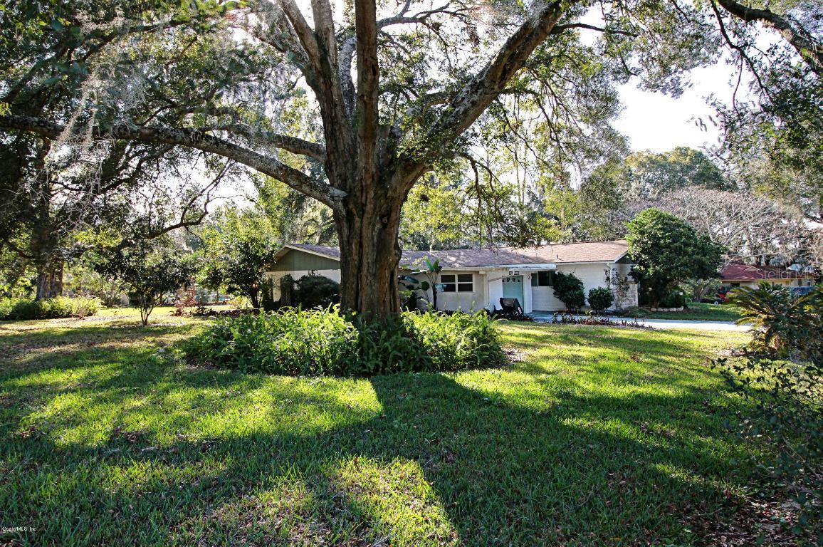 1 Emerald Ct., Ocala, FL 34472