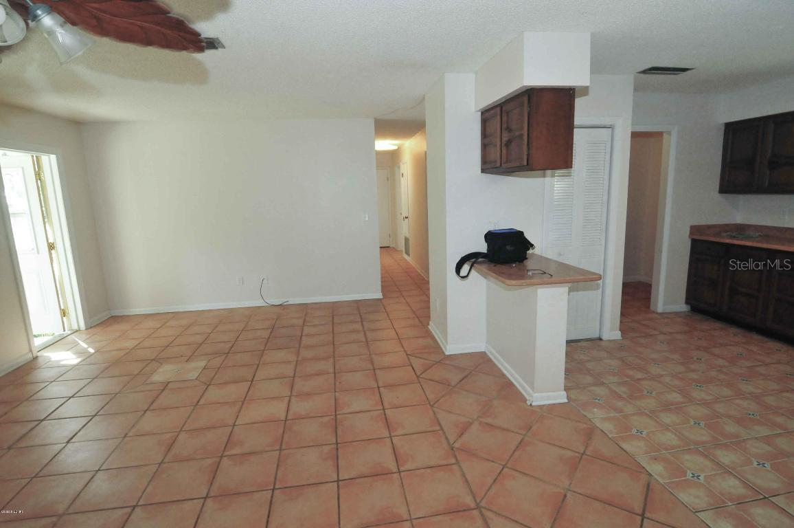 11 SE Ocala Way, Summerfield, FL 34491