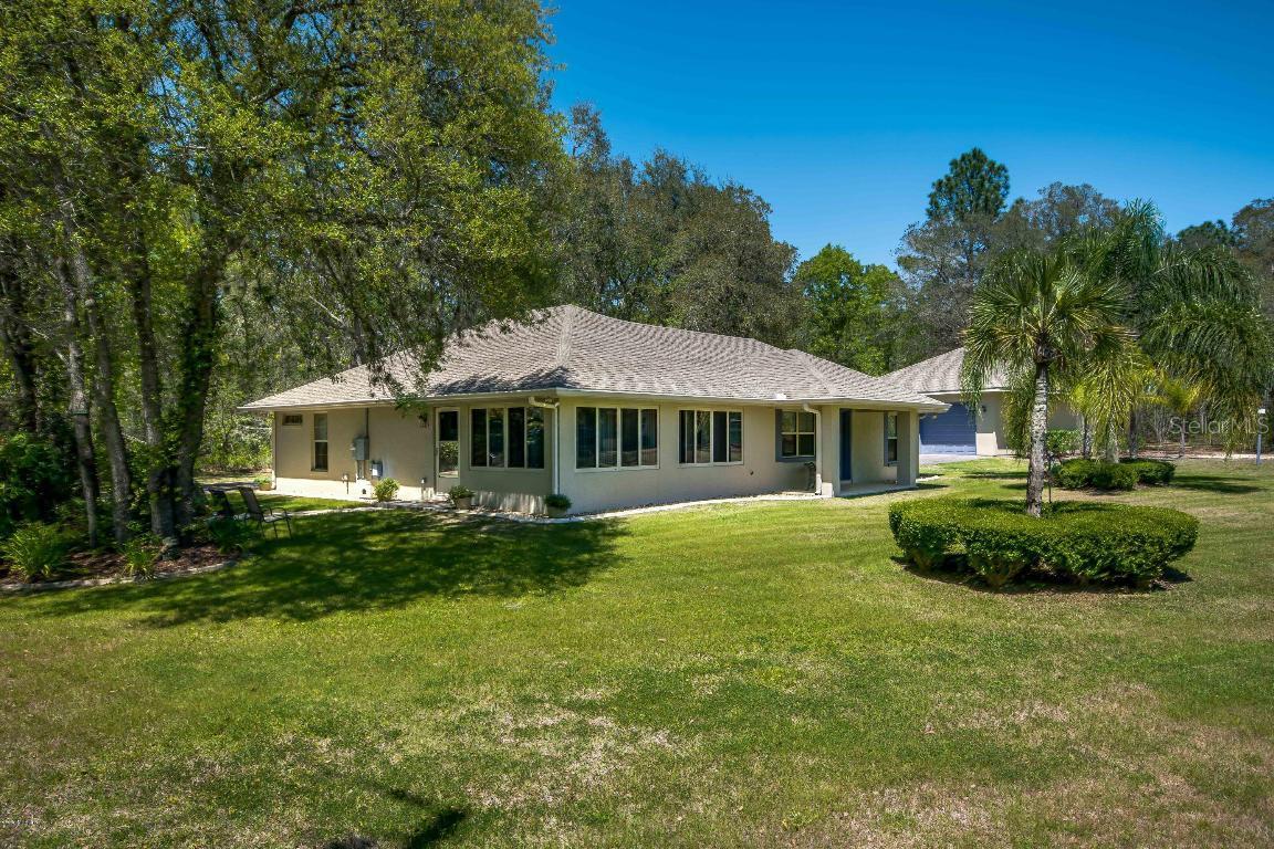 10815 SE Highway 464c, Ocklawaha, FL 32179