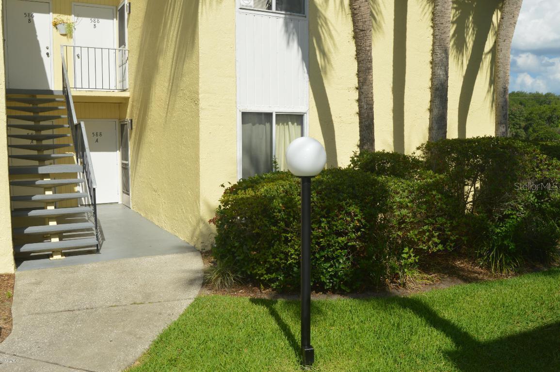 588 Fairways Cir. #A, Ocala, FL 34472