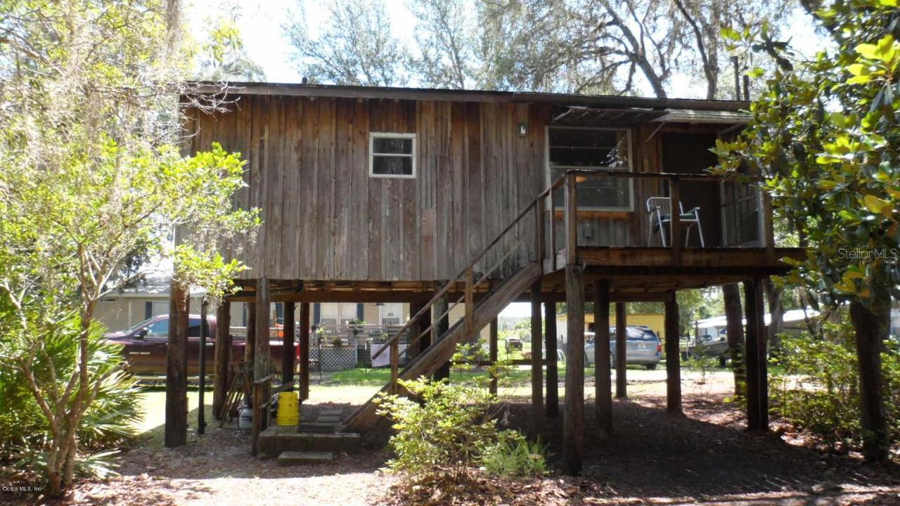 18680 NE 239 Ct., Fort Mccoy, FL 32134