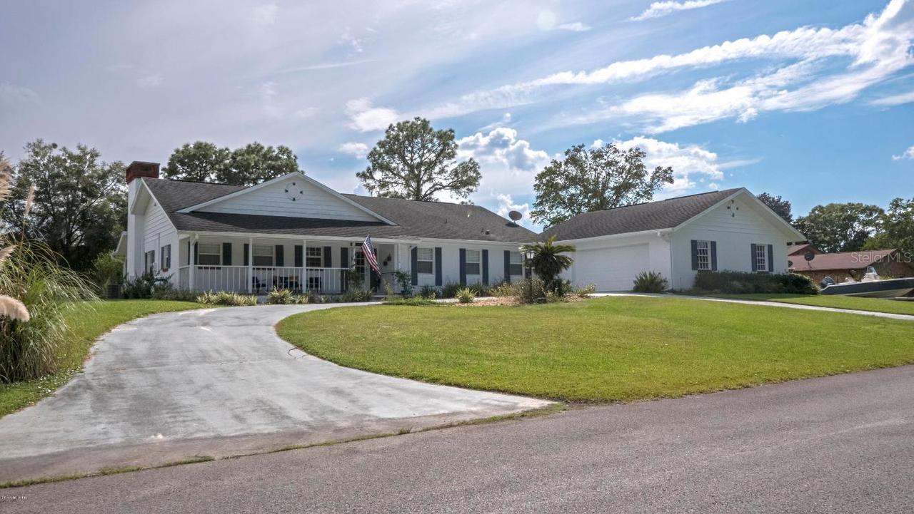 7710 W Golf Club St., Crystal River, FL 34429