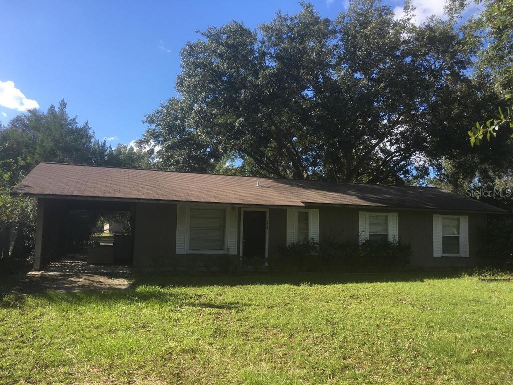 1938 SE 161st Terr Ter., Ocklawaha, FL 32179