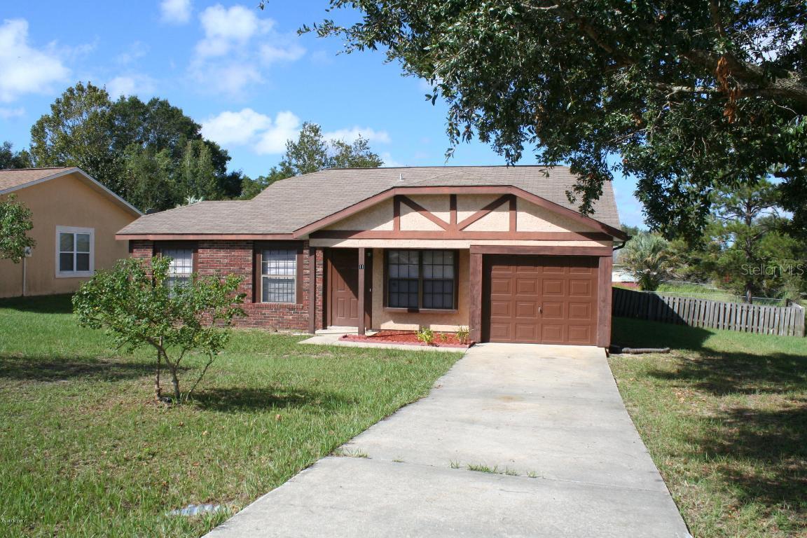 11 Palm Rd., Ocala, FL 34472