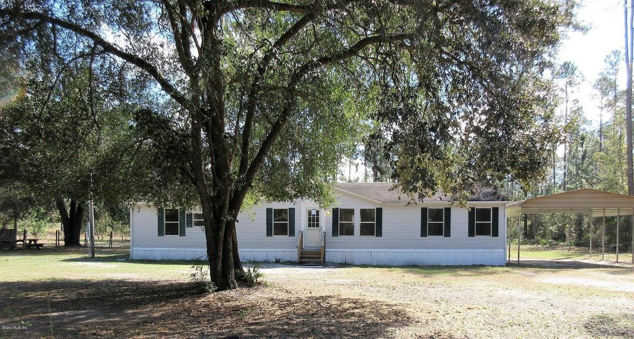 11980 SE 138th Terr, Ocklawaha, FL 32179
