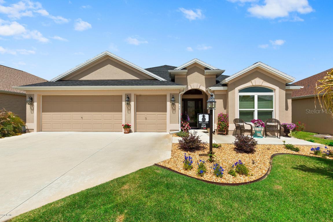 858 Kauska Way, The Villages, FL 32163