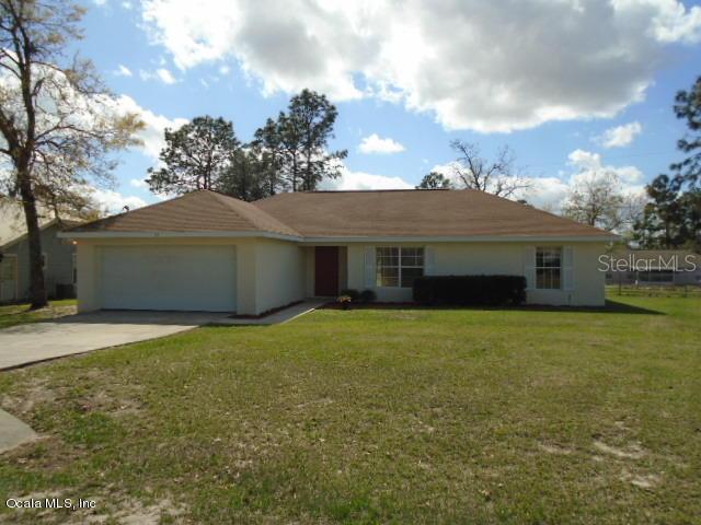 32 Pecan Dr Loop, Ocala, FL 34472