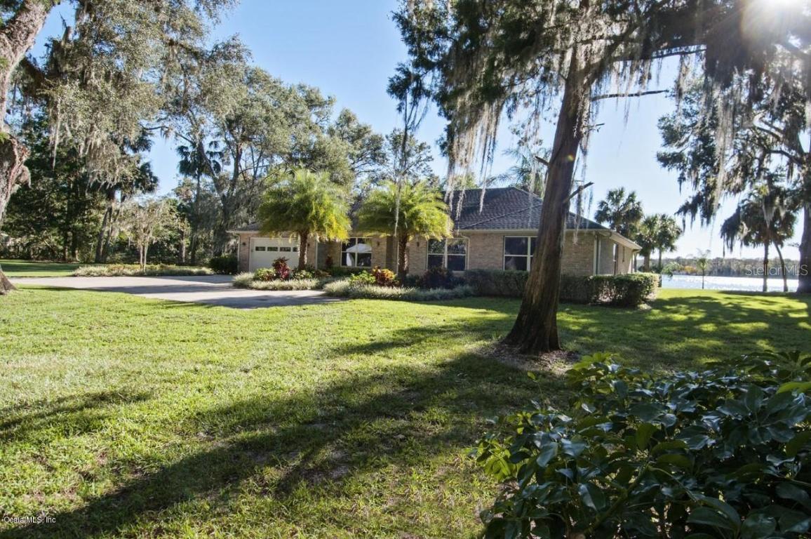 107 Woodbury Tr., Satsuma, FL 32189