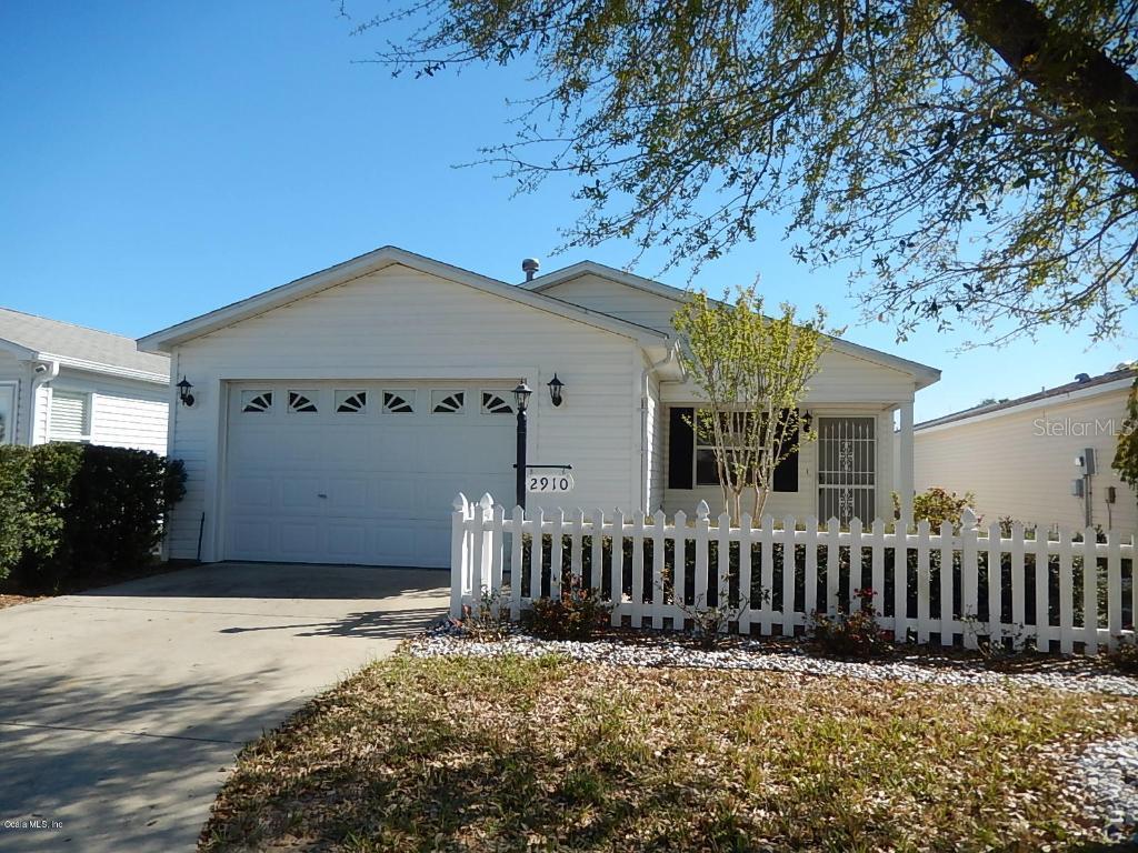 2910 Barboza Dr., The Villages, FL 32162