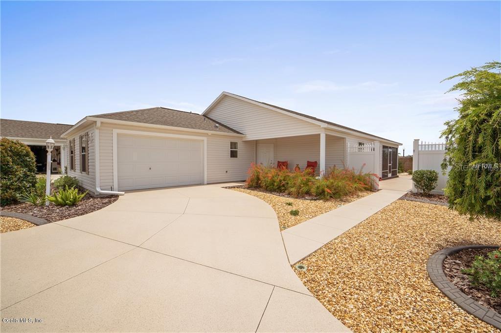 618 Burnside Pl., The Villages, FL 32163