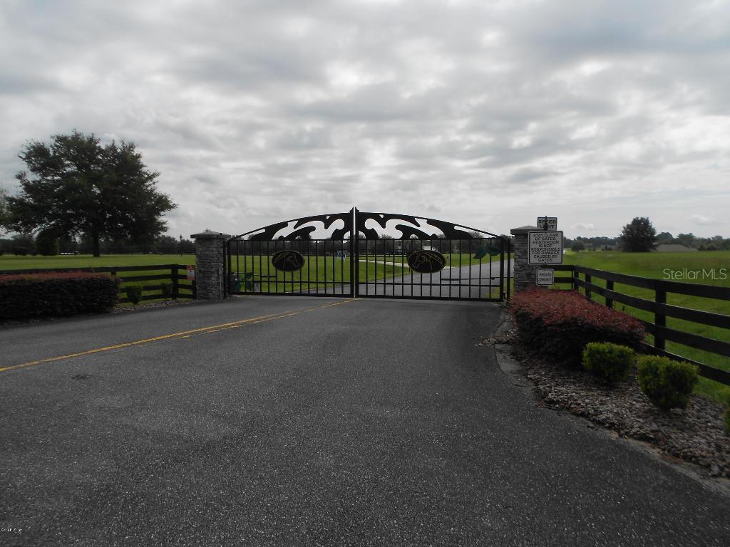 NW 54th Loop, Ocala, FL 34482