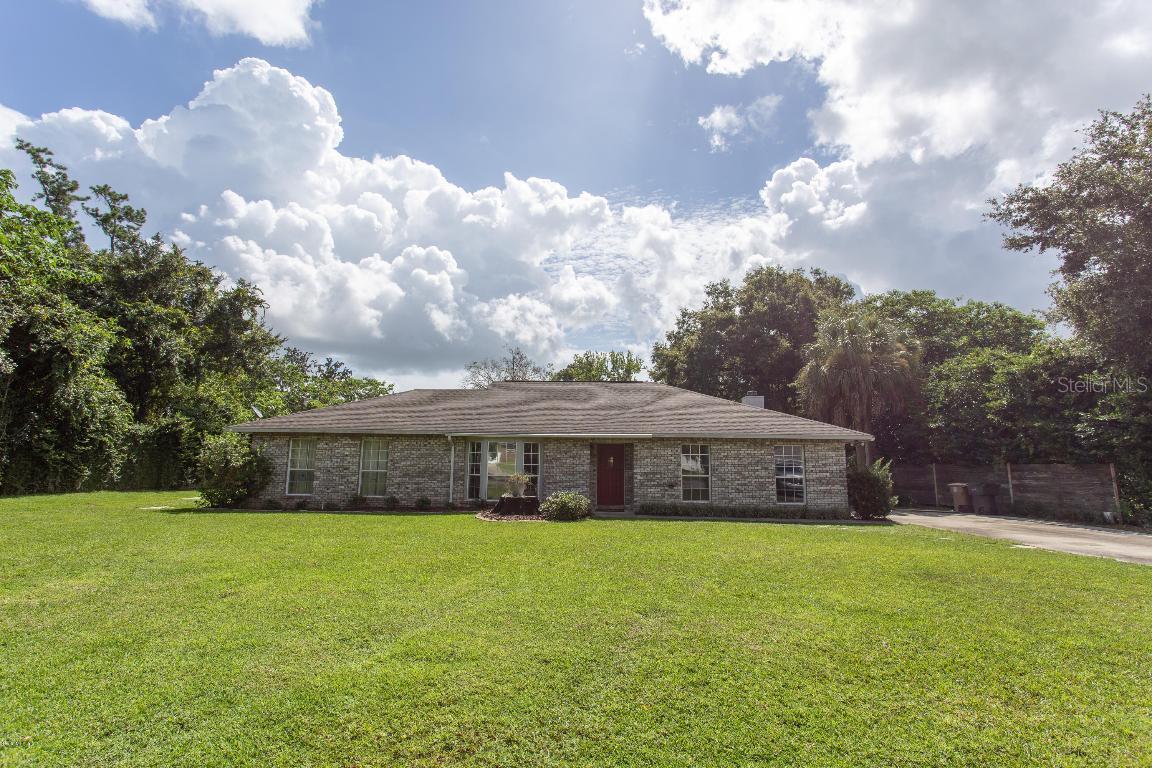 2060 NE 12th Place Pl., Ocala, FL 34470