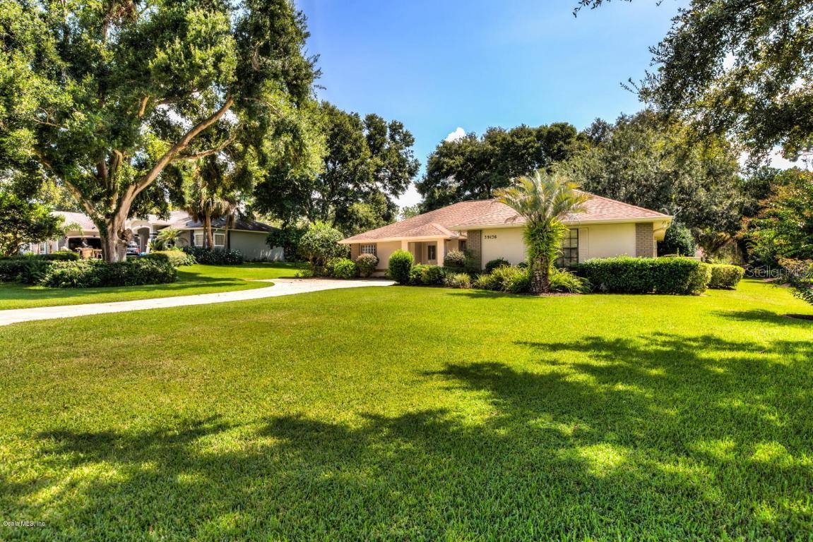 39136 Treeline Dr., Lady Lake, FL 32159