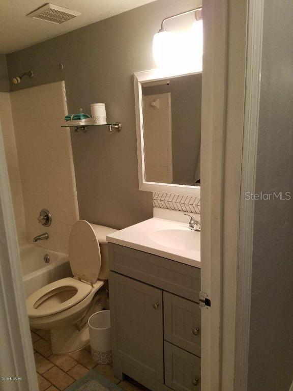 7200 SW 8th Ave. #32, Gainesville, FL 32607