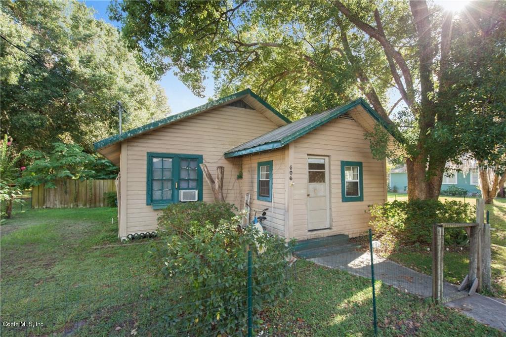 506 Barwick St., Wildwood, FL 34785