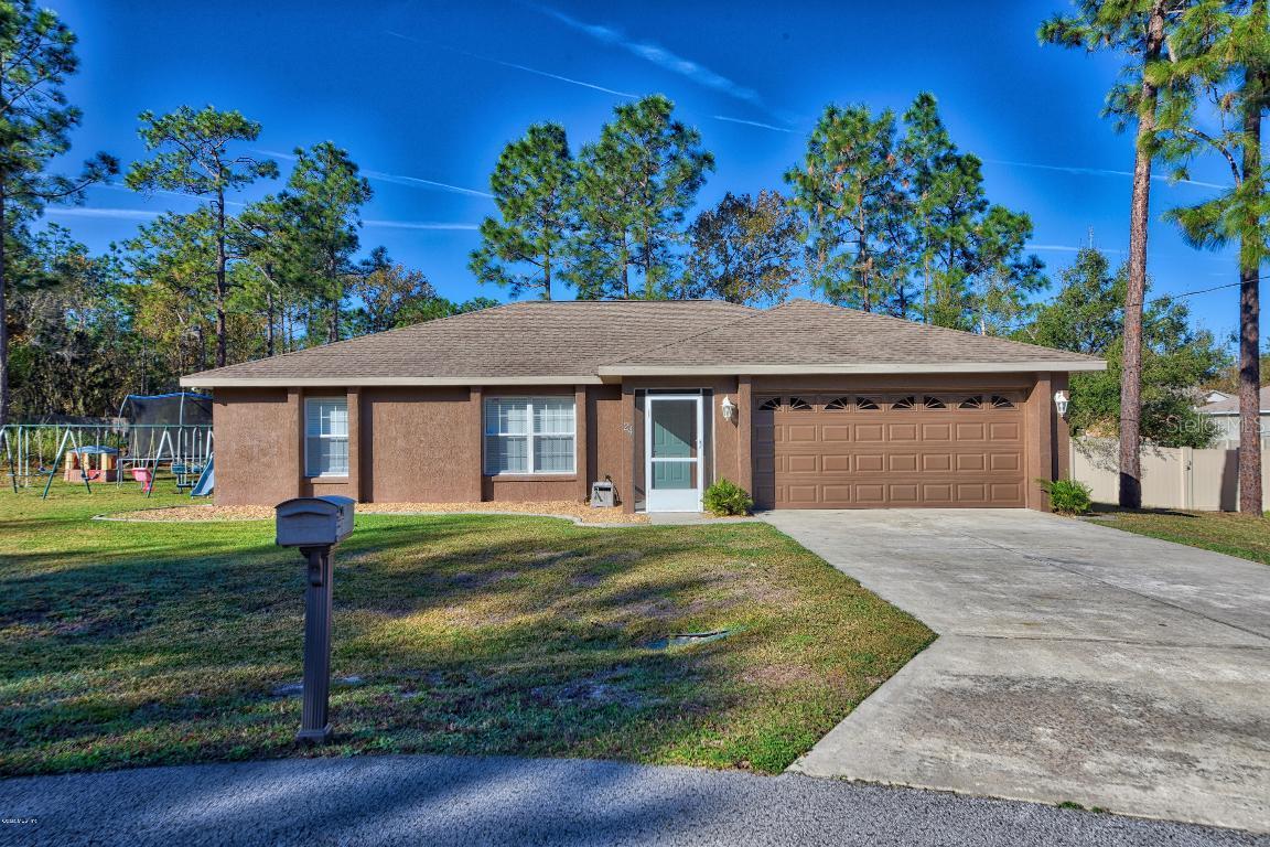 24 Bahia Pass Run, Ocala, FL 34472